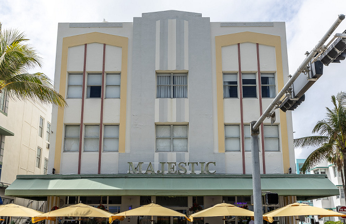 Ocean Drive: Majestic Hotel Miami Beach