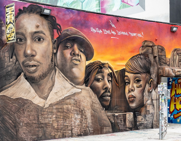 Wynwood Art District: Northwest 25th Street - Street Art Miami