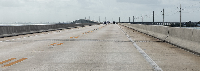 Overseas Highway (U.S. Highway 1) mit der Seven Mile Bridge Florida Keys