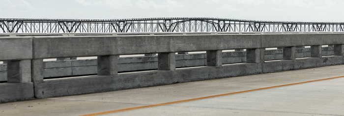 Overseas Highway (U.S. Highway 1) mit der Bahia Honda Bridge, Bahia Honda Rail Bridge Florida Keys