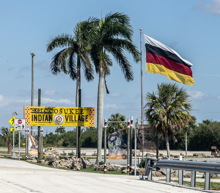 Tamiami Trail (U.S. Route 41), Miccosukee Indian Village Miami-Dade County