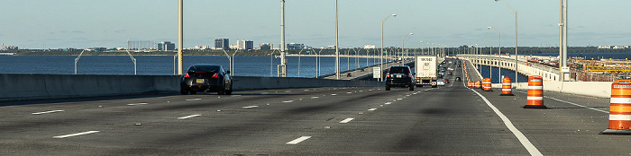 Interstate I-275 mit der Howard Frankland Bridge Pinellas County (Florida)
