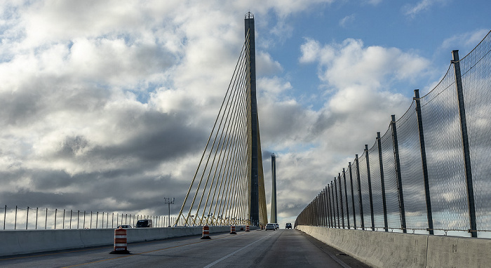 Interstate I-275 mit der Sunshine Skyway Bridge Hillsborough County (Florida)
