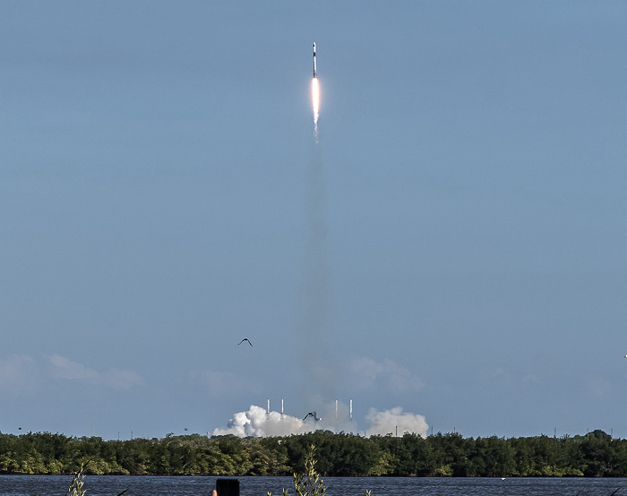 Space Launch Complex 40 (SLC-40): Start einer Falcon 9 (mit Cargo Dragon C209) Kennedy Space Center