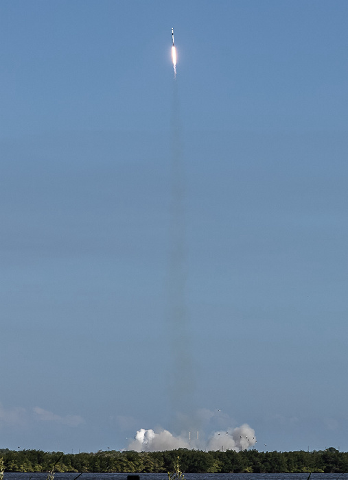 Space Launch Complex 40 (SLC-40): Start einer Falcon 9 (mit Cargo Dragon C209) Kennedy Space Center