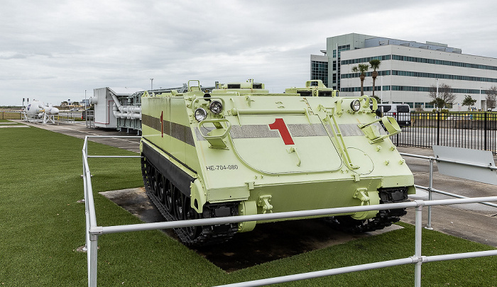Von vorne: Crew Escaoe Vehicle, Crew Access Arm, SLS Escape Rocket Kennedy Space Center