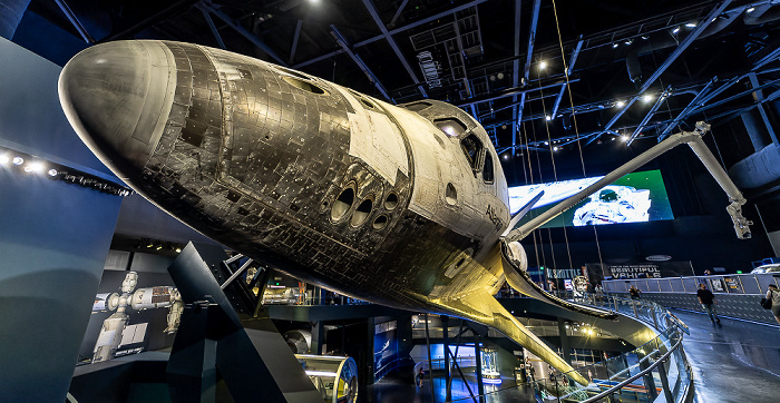 Kennedy Space Center Visitor Complex: Space Shuttle Atlantis Building mit dem Space Shuttle Atlantis Kennedy Space Center