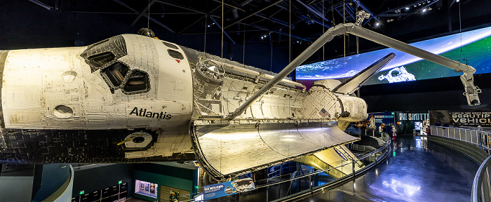 Kennedy Space Center Visitor Complex: Space Shuttle Atlantis Building mit dem Space Shuttle Atlantis Kennedy Space Center