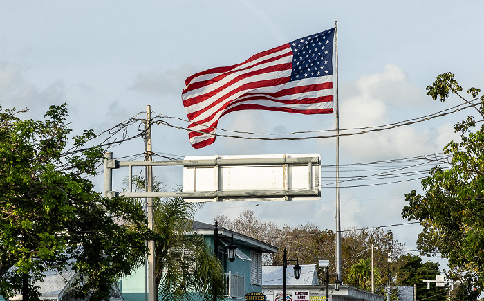 Truman Avenue (U.S. Highway 1): Amerikanische Flagge Key West