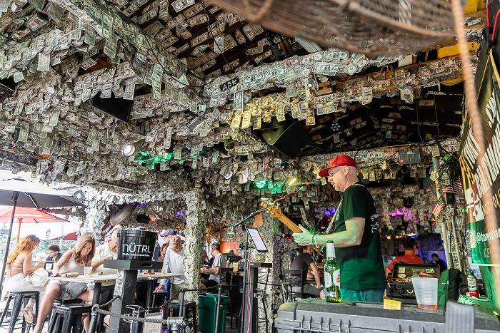 Duval Street: Willie T's Key West