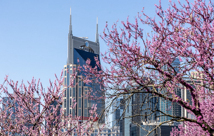 Victory Avenue, Downtown mit AT&T Building Nashville