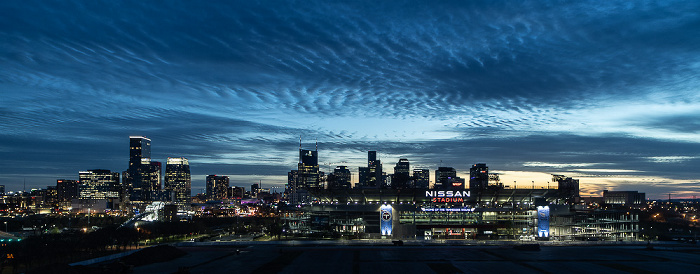 Blick aus dem La Quinta Inn & Suites Nashville Downtown/Stadium: Nissan Stadium, Downtown Nashville