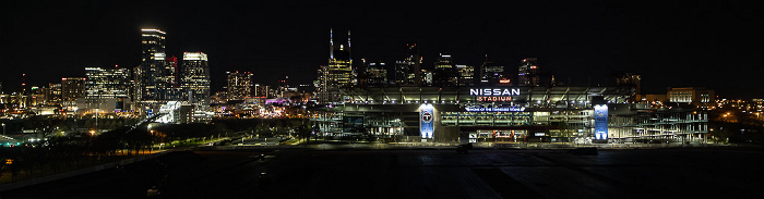Blick aus dem La Quinta Inn & Suites Nashville Downtown/Stadium: Nissan Stadium, Downtown Nashville