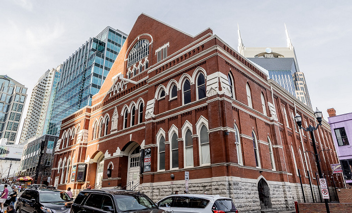 Nashville Rep. John Lewis Way North: Ryman Auditorium AT&T Building SunTrust Bank Building