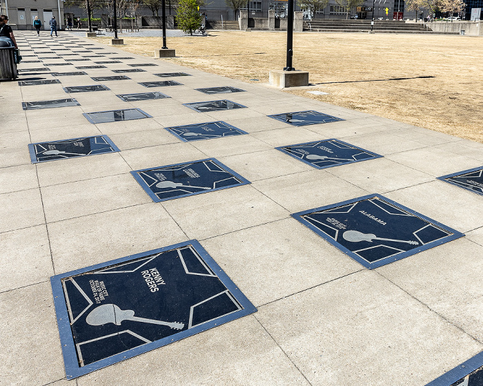 Music City Walk of Fame Park mit Plaketten von u.a. Kenny Rogers Nashville