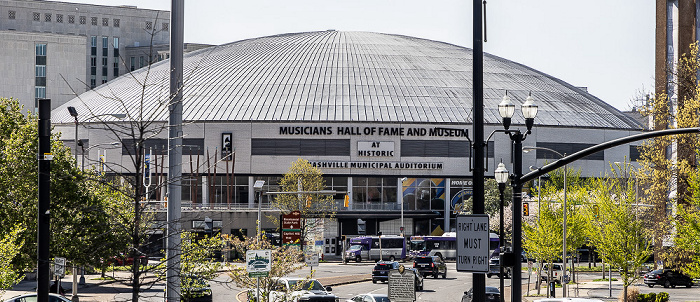James Robertson Parkway: Nashville Municipal Auditorium (Musicians Hall of Fame and Museum) Nashville