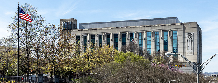 Blick von der Woodland Street Bridge: Davidson County Criminal Court Nashville