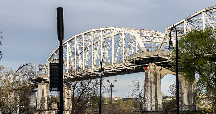 John Seigenthaler Pedestrian Bridge Nashville