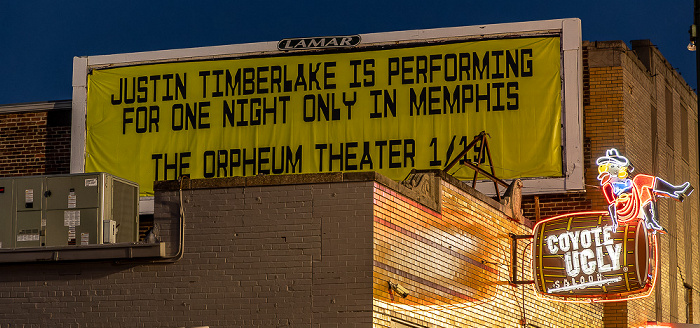 Beale Street: Coyote Ugly Saloon Memphis