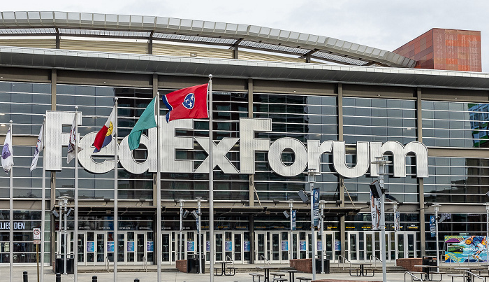 South B. B. King Boulevard: FedExForum Memphis
