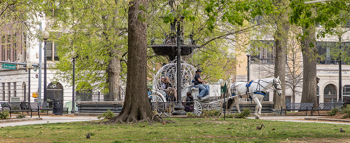 Court Square Memphis