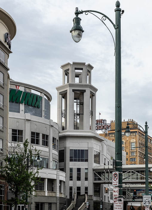 South B. B. King Boulevard: Peabody Place Memphis