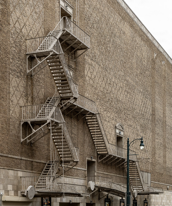 Beale Street: Treppenabgänge von The Orpheum Memphis