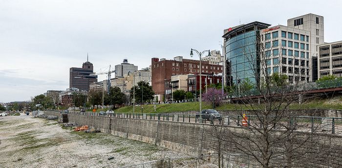 Riverside Drive (unten), Wagner Street (oben) Memphis