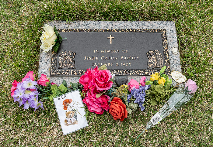 Graceland: Elvis Presley's Meditation Garden Memphis