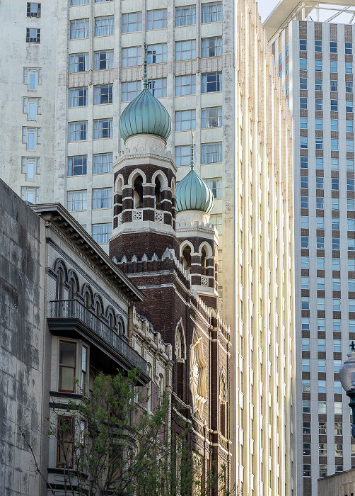 Central Business District: Baronne Street mit der Immaculate Conception Catholic Church New Orleans