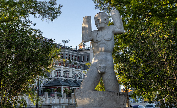Woldenberg Riverfront Park: Old Man River Statue New Orleans