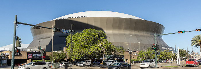 Central Business District: Poydras Street - Caesars Superdome New Orleans
