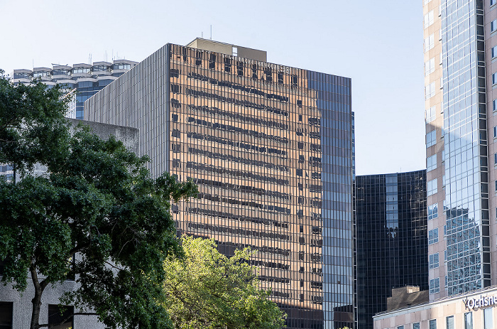 Central Business District: Poydras Street - Orleans Tower New Orleans