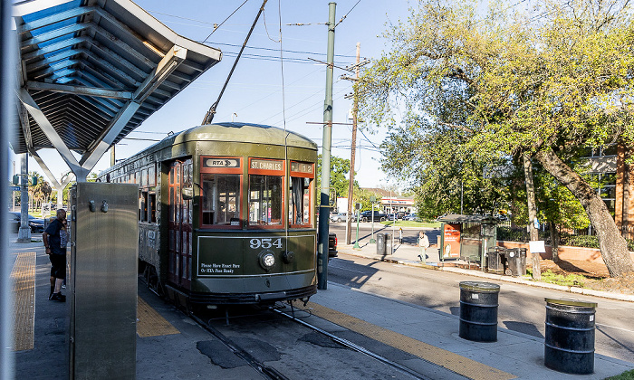 South Carrollton Avenue: St Charles Streetcar New Orleans
