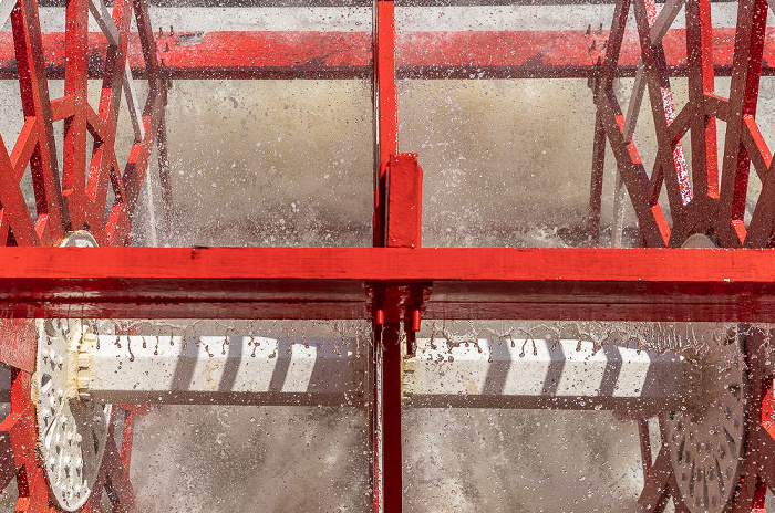 Steamboat Natchez: Paddlewheel New Orleans