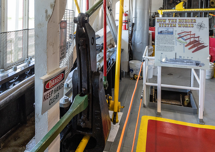 Steamboat Natchez: Engine Room New Orleans
