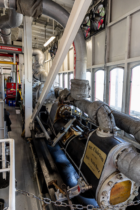 Steamboat Natchez: Engine Room New Orleans
