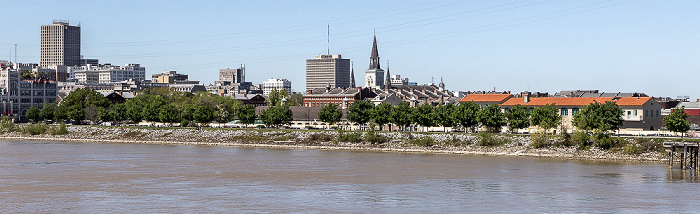 Blick vom Steamboat Natchez: Mississippi River New Orleans