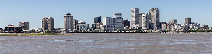 Blick vom Steamboat Natchez: Mississippi River, Central Business District New Orleans