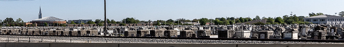 Blick vom Pontchartrain Expressway (Interstate I-10): Greenwood Cemetery New Orleans
