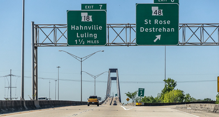 Interstate I-310 mit der Hale Boggs Memorial Bridge St. Charles Parish