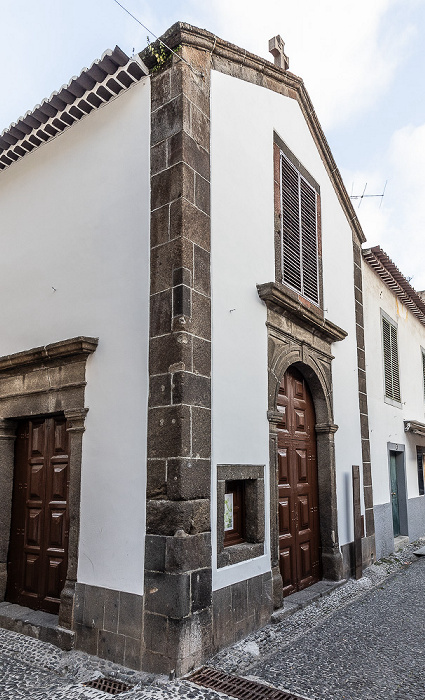 Zona Velha da Cidade: Rua de Santa Maria / Rua da Boa Viagem - Capela de Nossa Senhora da Oliveira Funchal
