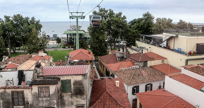Blick aus der Teleférico do Funchal Funchal