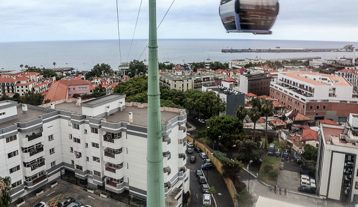 Blick aus der Teleférico do Funchal Funchal