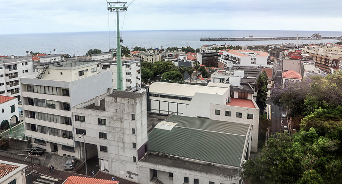 Blick aus der Teleférico do Funchal Funchal