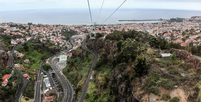 Blick aus der Teleférico do Funchal Funchal