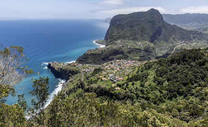 Blick vom Miradouro do Curtado: Faial, Atlantik Santana (Madeira)
