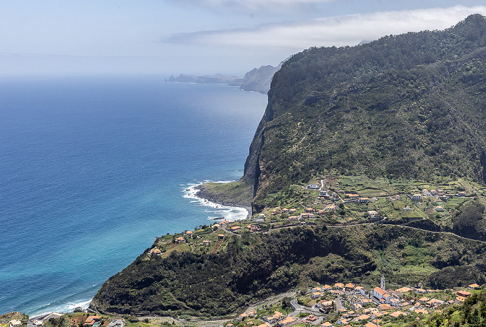 Blick vom Miradouro do Curtado: Faial, Atlantik Santana (Madeira)