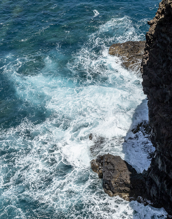 Blick vom Miradouro do Guindaste: Atlantik Santana (Madeira)
