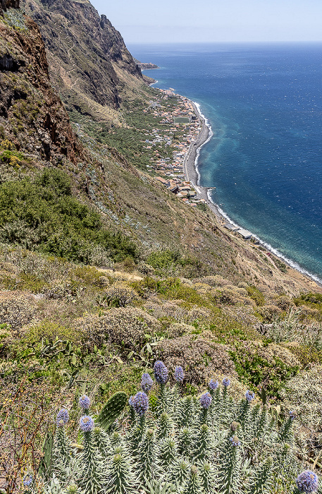 Blick vom Miradouro do Massapez: Paul do Mar, Atlantik Fajã da Ovelha